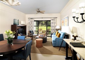 Pine Cliffs Residence