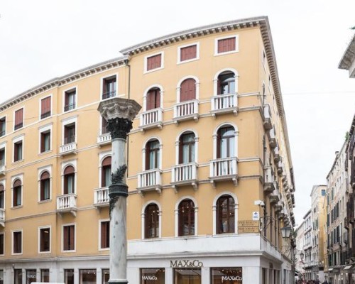 Imagem da galeria de San Teodoro Palace - Luxury Apartments