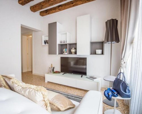 Imagem da galeria de San Teodoro Palace - Luxury Apartments