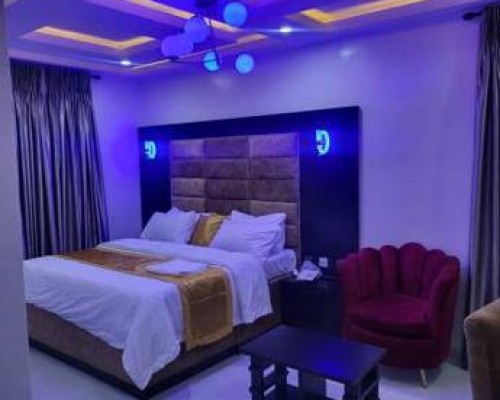 Imagem da galeria de La Posh Hotel And Lounge Coker