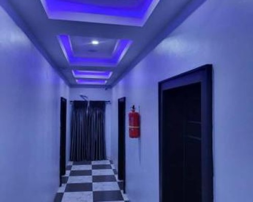 Imagem da galeria de La Posh Hotel And Lounge Coker