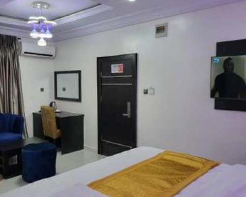 Imagem da galeria de La Posh Hotel And Lounge Coker